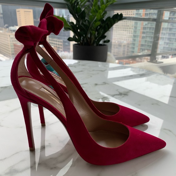 aquazzura suede pumps